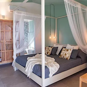 Sole Mare Luna Bed & Breakfast
